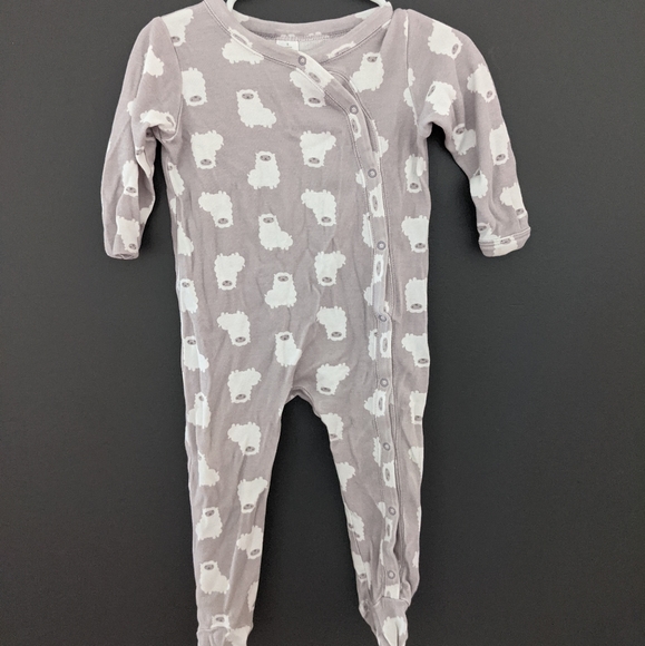 Light purple sheep print snap up sleeper/footie - Picture 1 of 2